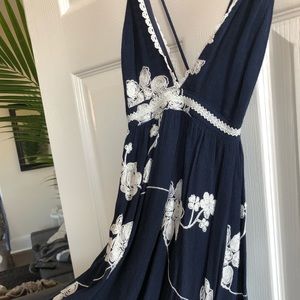 Dresses - Navy and white floral dress Dresses - Navy and white floral dress